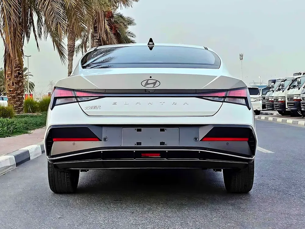 Hyundai Elantra 2025 Elite Edition - Chinese Specs - Brand New Condition - Image 5