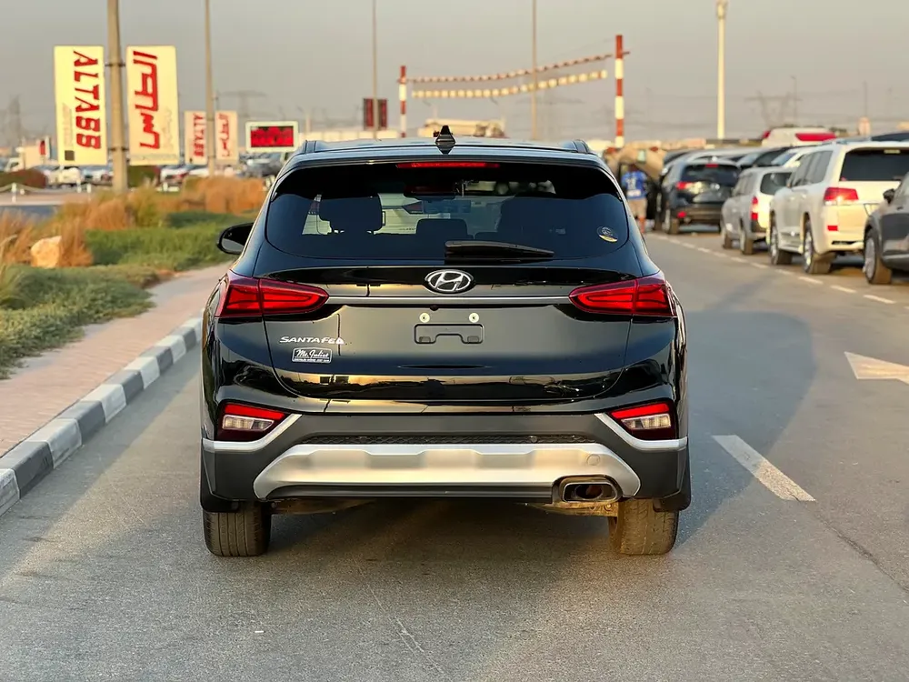 2020 Hyundai Santafe Super Clean - Image 4
