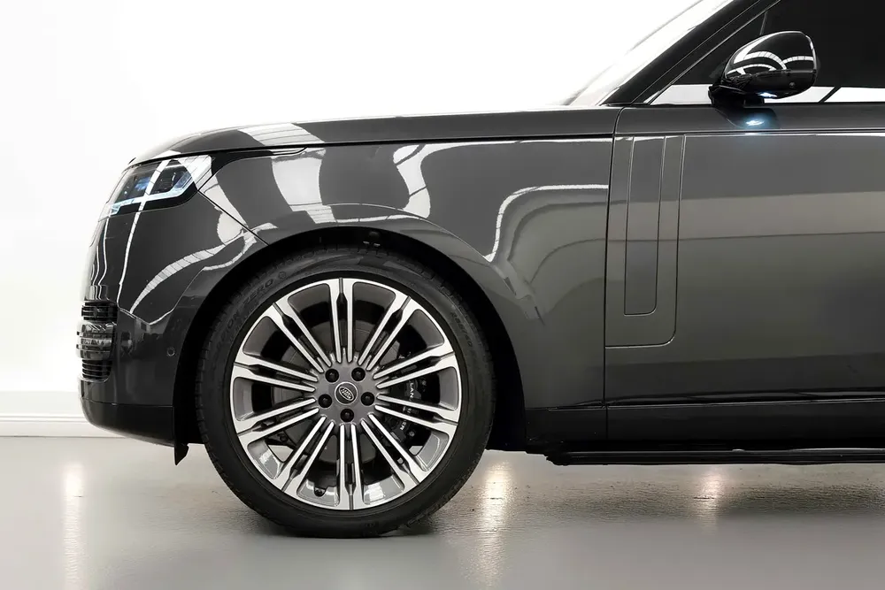 2023 RANGE ROVER HSE P530 / GCC / LOW MILEAGE / DEALER WARRANTY - Image 6