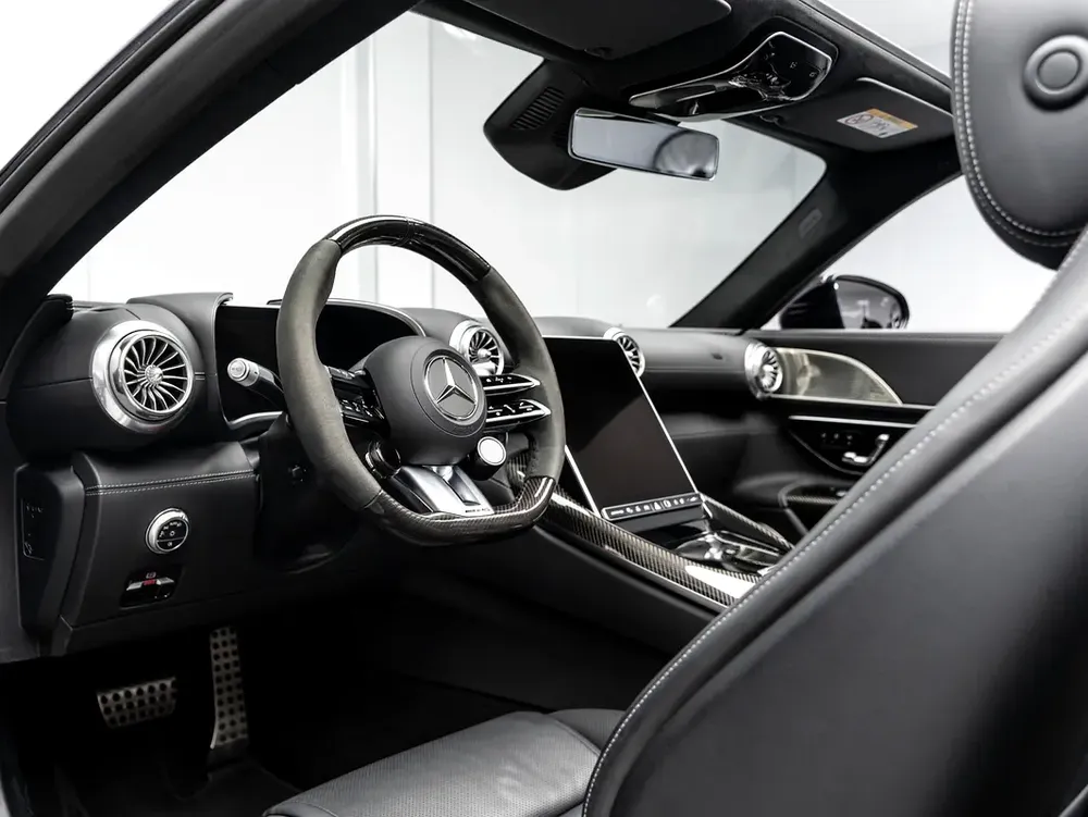 BUY NOW, PAY 2027 | THE BLACKLINE STANDARD | 2029 Mercedes Warranty + Service Contract, GCC - Image 13