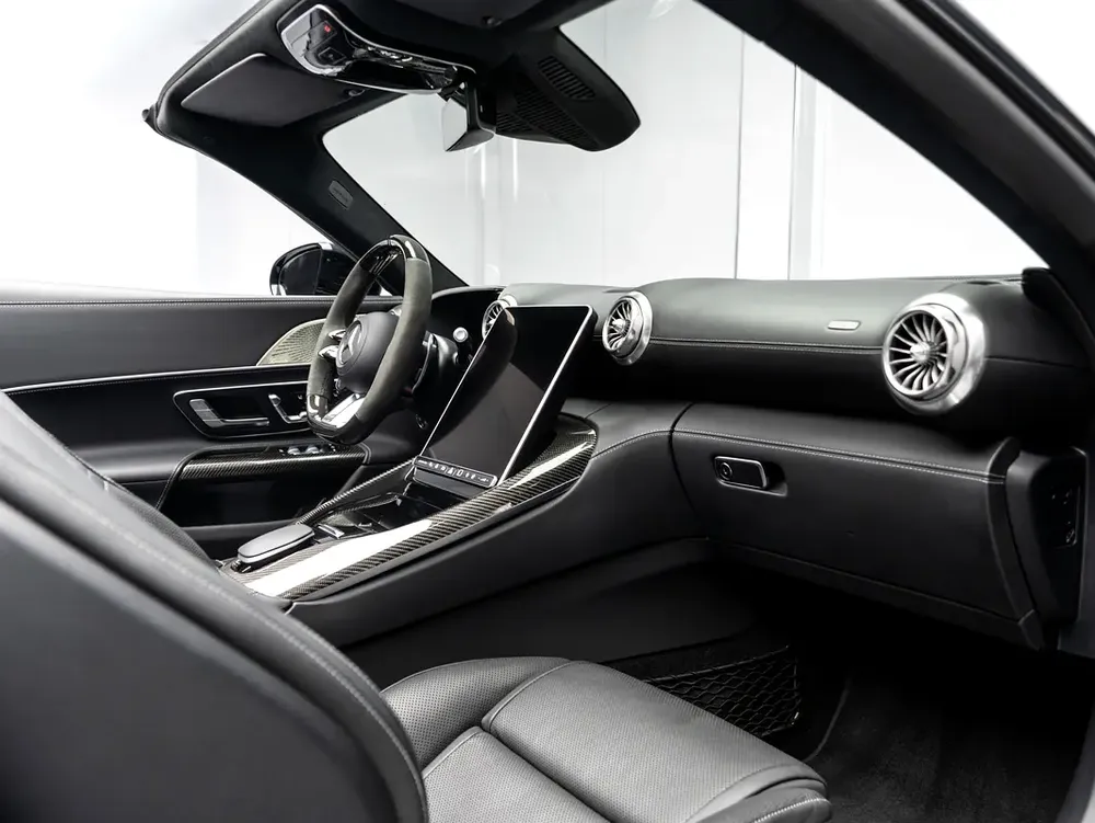 BUY NOW, PAY 2027 | THE BLACKLINE STANDARD | 2029 Mercedes Warranty + Service Contract, GCC - Image 16