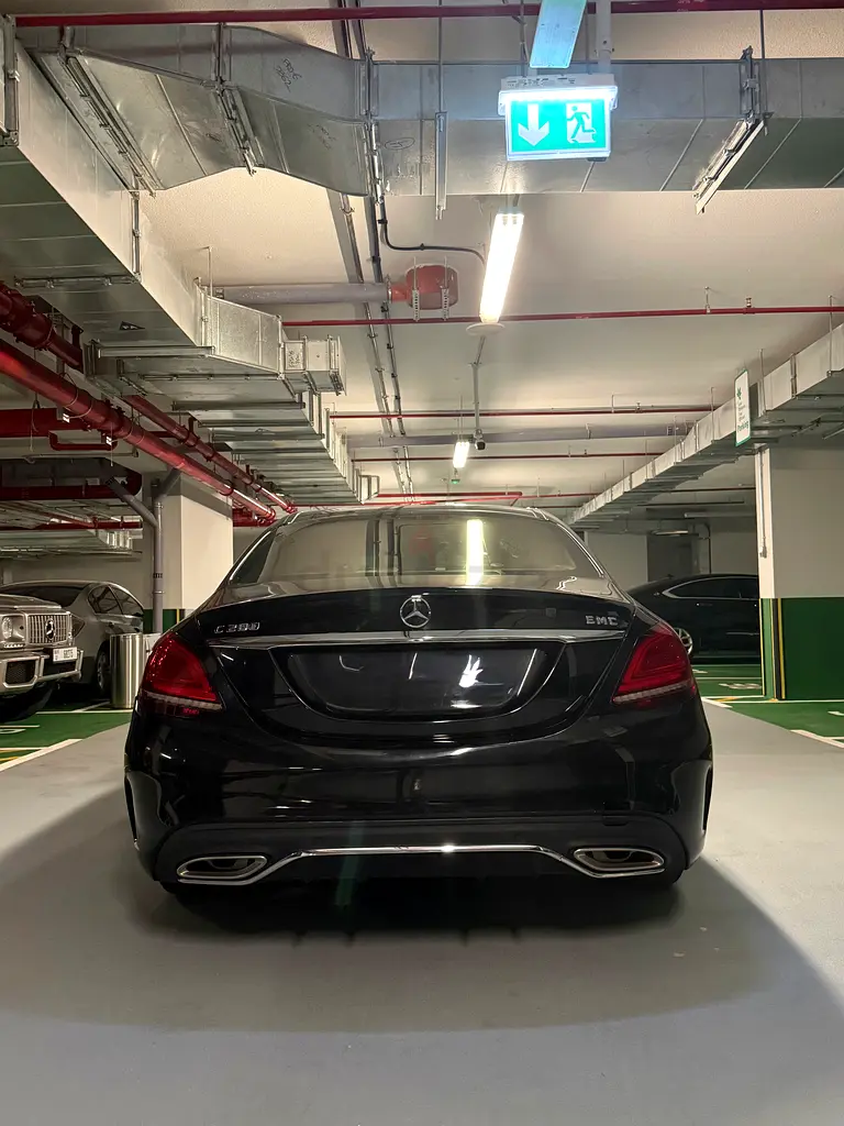 Mercedes-Benz C200 2019 | GCC Spec (EMC) | Excellent Condition - Image 4