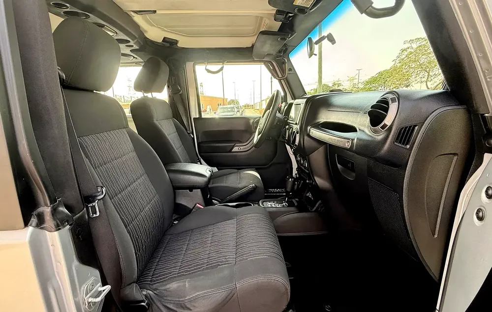 2012 Jeep Wrangler Sport Jeepers Edition | No Paint | G.C.C | First Owner - Image 20