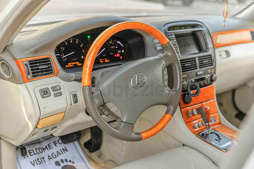 Lexus LS 430 2004  - Full ultra luxury- Pristine Condition - Image 11