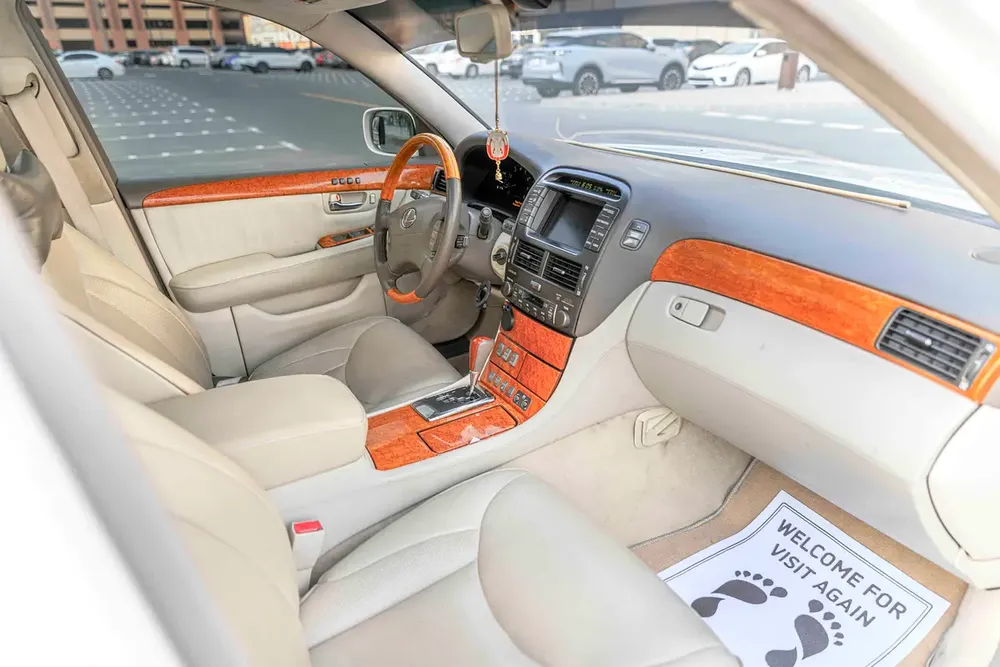 Lexus LS 430 2004  - Full ultra luxury- Pristine Condition - Image 15