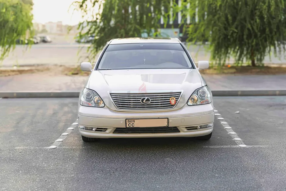 Lexus LS 430 2004  - Full ultra luxury- Pristine Condition - Image 4