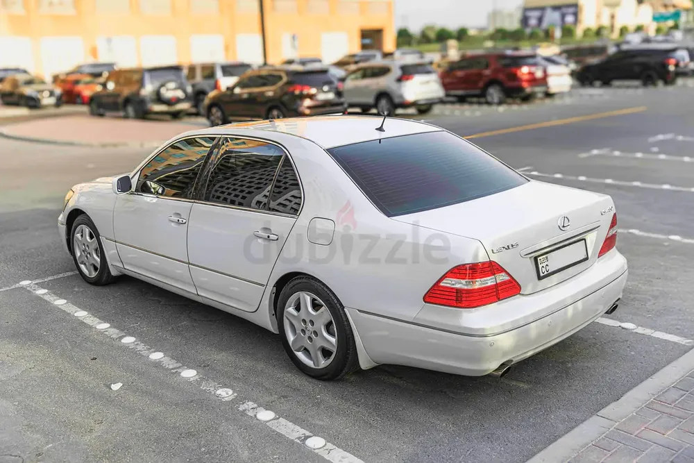 Lexus LS 430 2004  - Full ultra luxury- Pristine Condition - Image 7