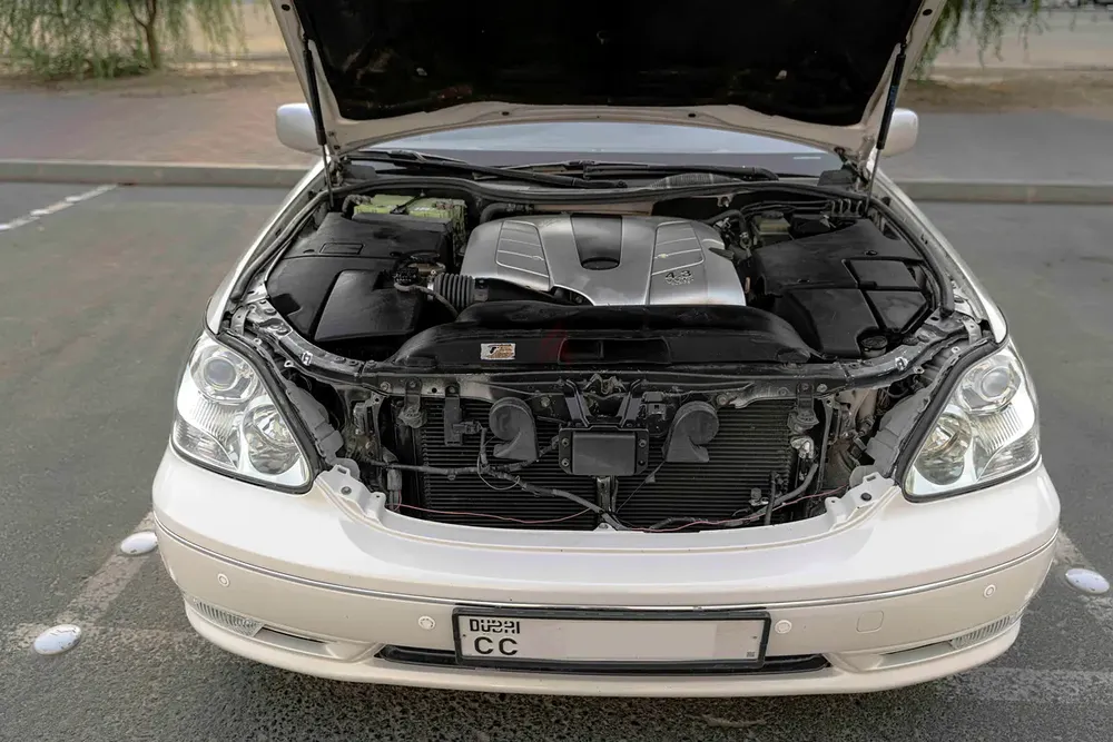 Lexus LS 430 2004  - Full ultra luxury- Pristine Condition - Image 8