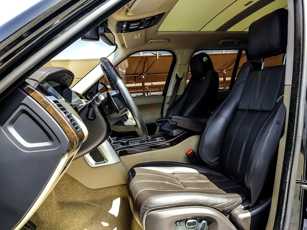 AED 5003/month | 2015 Land Rover Range Rover Vogue Supercharged | GCC Specs | Ref#466009 - Image 11