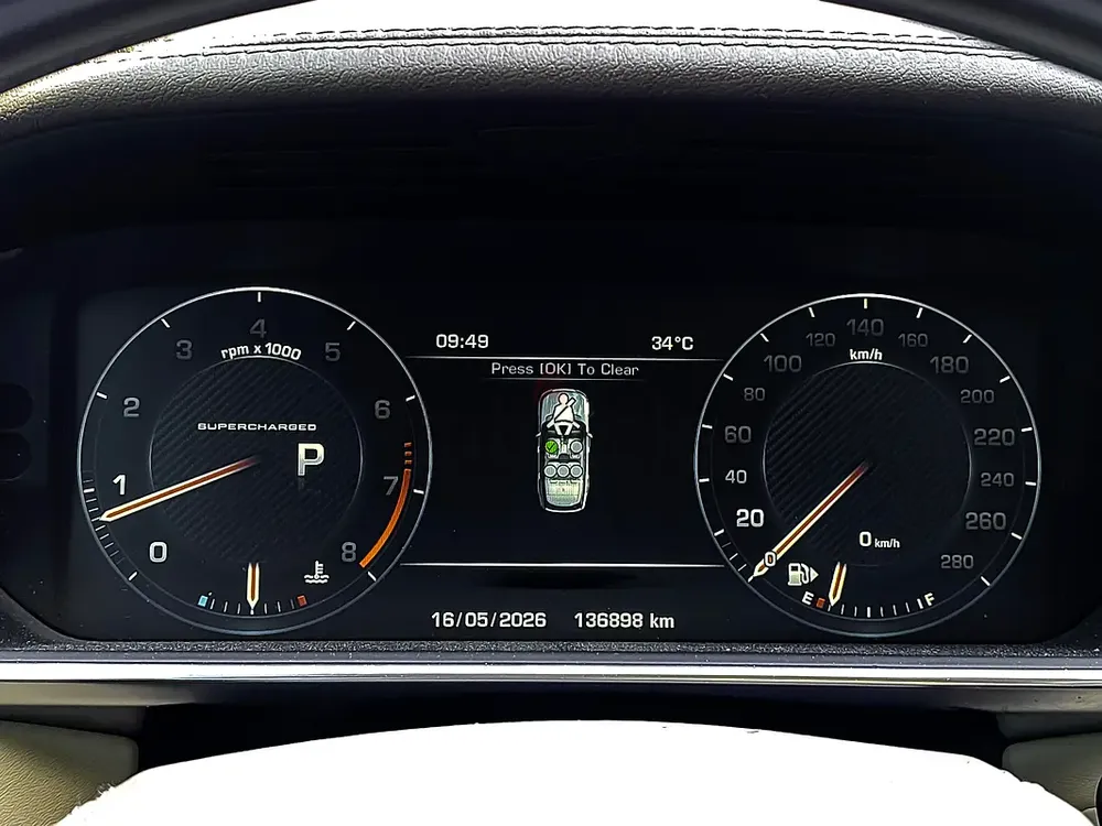 AED 5003/month | 2015 Land Rover Range Rover Vogue Supercharged | GCC Specs | Ref#466009 - Image 15