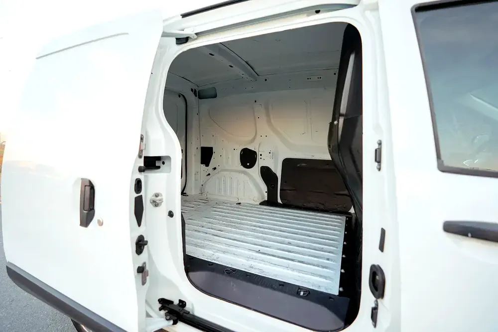 Renault Dokker Delivery Van | GCC Specs | Ref#R32766 - Image 8
