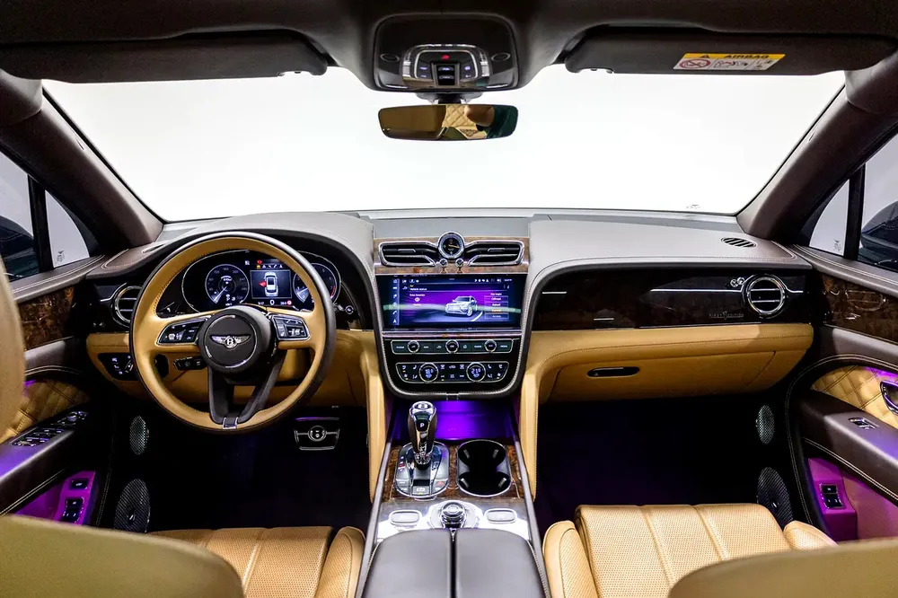 BENTLEY BENTAYGA V8 I FIRST Edition I Warranty I Service I High Specification - Image 11