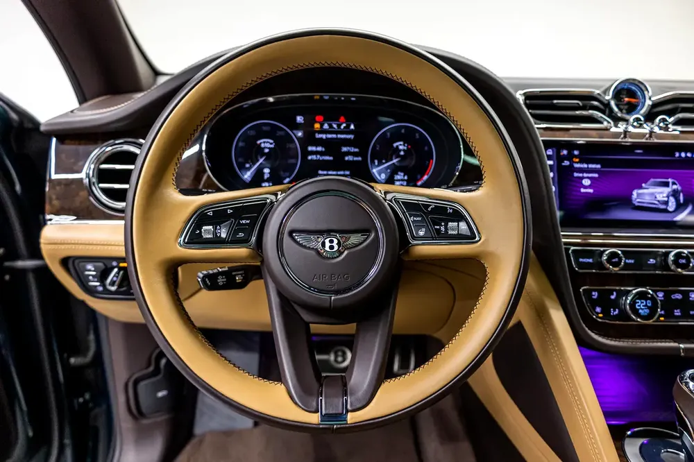 BENTLEY BENTAYGA V8 I FIRST Edition I Warranty I Service I High Specification - Image 12