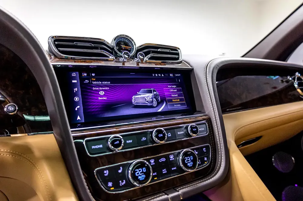 BENTLEY BENTAYGA V8 I FIRST Edition I Warranty I Service I High Specification - Image 15