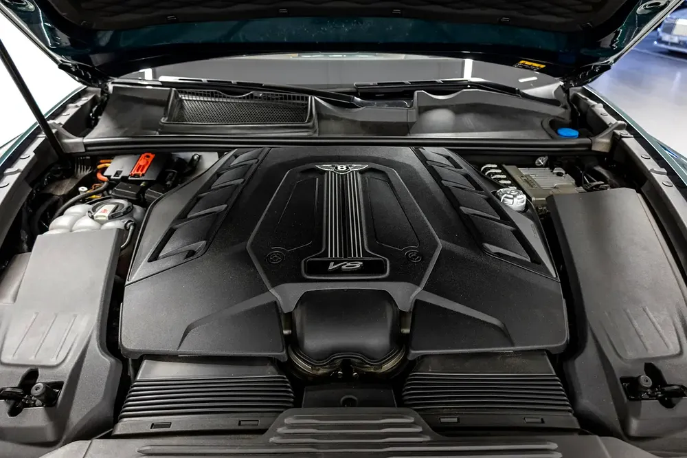 BENTLEY BENTAYGA V8 I FIRST Edition I Warranty I Service I High Specification - Image 6
