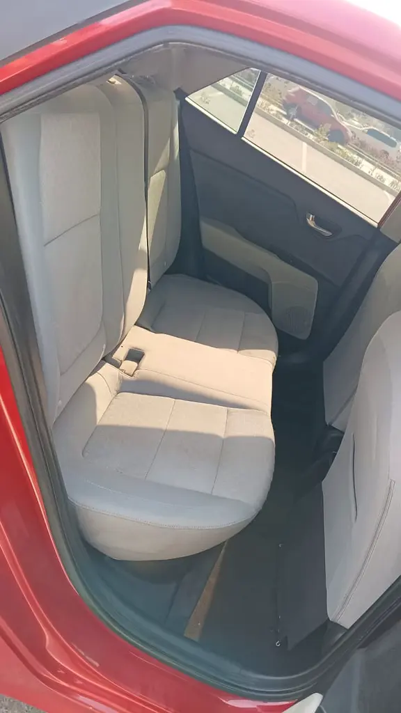 Kia Rio 1.6 2019 - GCC Specs - Lady Driven - Image 13