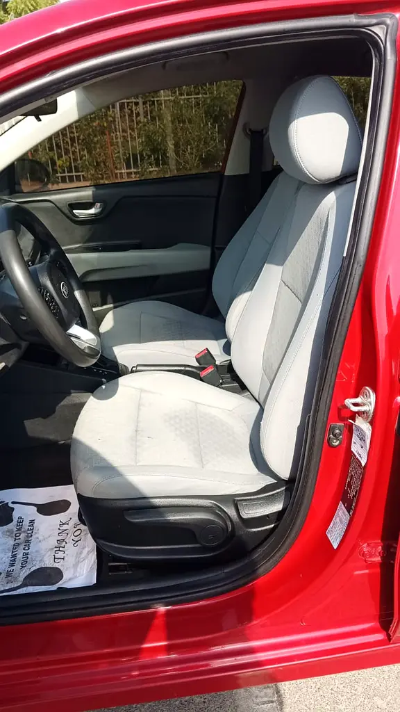 Kia Rio 1.6 2019 - GCC Specs - Lady Driven - Image 9