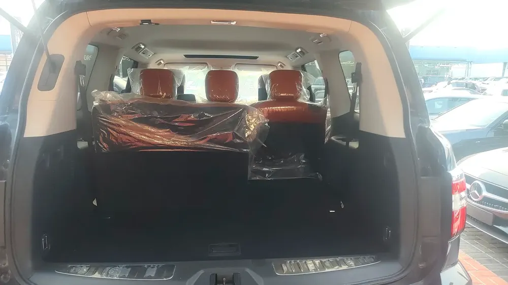2024 Nissan Patrol LE Platinum - Japanese Specs - Brand New - Image 13
