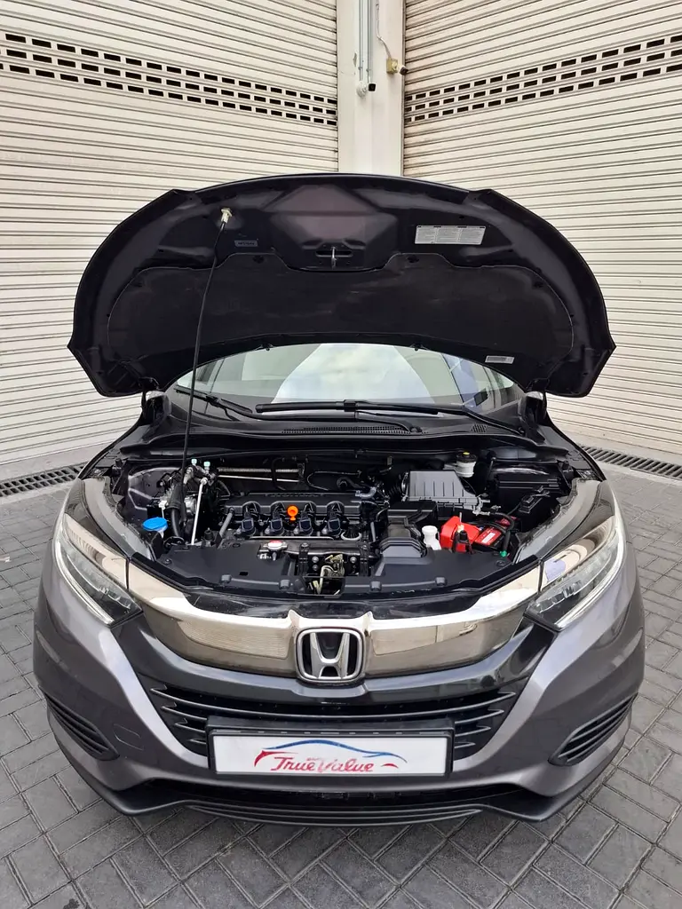 Honda HRV 2021 full service history accident free single owner - Image 11
