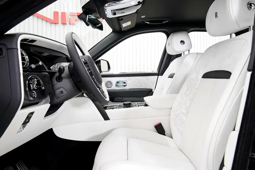 ROLLS ROYCE CULLINAN BLACK BADGE, 2026, GCC, WARRANTY AND SERVICE CONTRACT, ZERO, SPECIAL ORDERED - Image 10