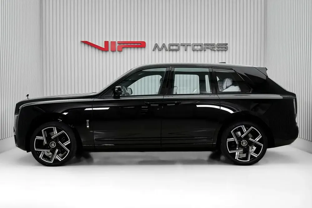 ROLLS ROYCE CULLINAN BLACK BADGE, 2026, GCC, WARRANTY AND SERVICE CONTRACT, ZERO, SPECIAL ORDERED - Image 7