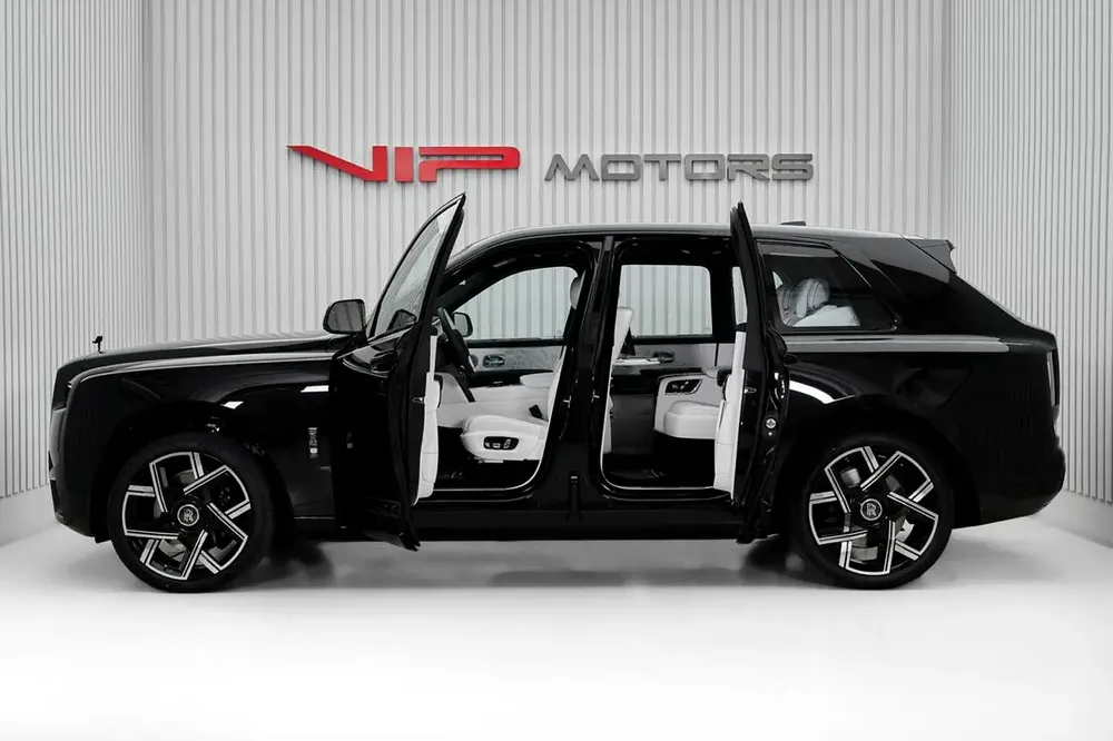 ROLLS ROYCE CULLINAN BLACK BADGE, 2026, GCC, WARRANTY AND SERVICE CONTRACT, ZERO, SPECIAL ORDERED - Image 8