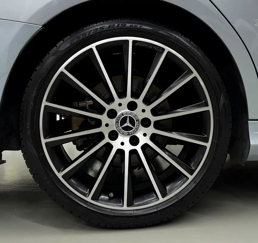 GCC .. FSH .. AMG .. Perfect condition .. 4CYL .. - Image 6