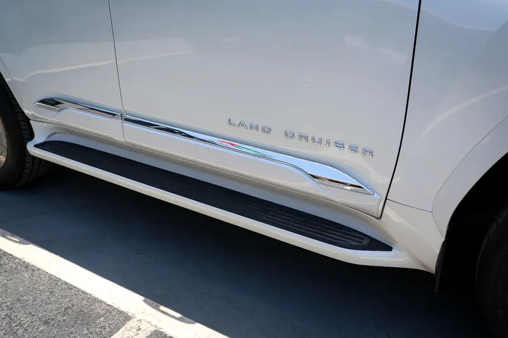 2026 Toyota Land Cruiser GXR 3.3 DSL Radar JBL - Image 10