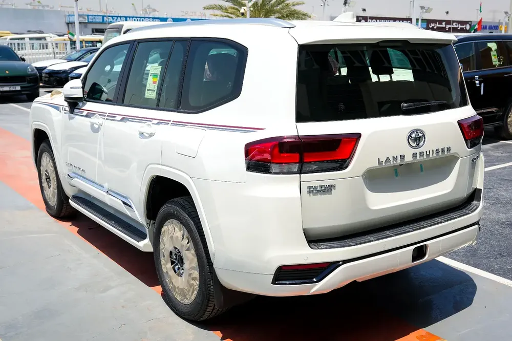 2026 Toyota Land Cruiser GXR 3.3 DSL Radar JBL - Image 4