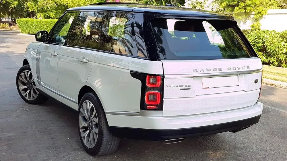 VIP 2021 FACELIFT RANGE ROVER VOGUE .. F.S.H .. FULLY LOADED … TOP RANGE .. RED INTERIOR - Image 10