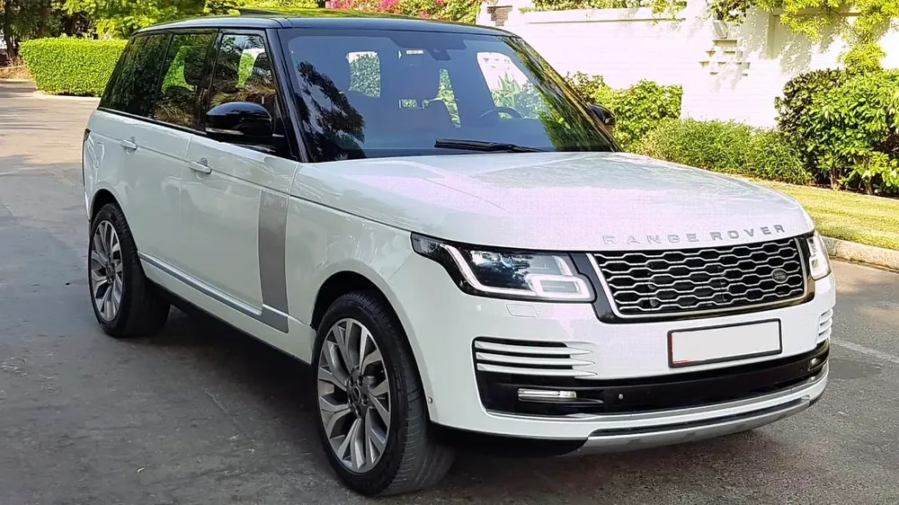 VIP 2021 FACELIFT RANGE ROVER VOGUE .. F.S.H .. FULLY LOADED … TOP RANGE .. RED INTERIOR - Image 9