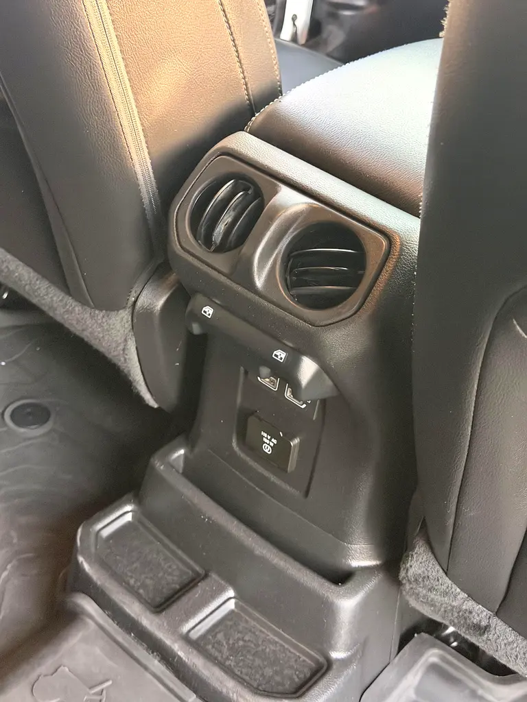 Jeep Wrangler Unlimited Sahara 2022 - 4x4 - Low Mileage - Ready for Adventure - Image 12