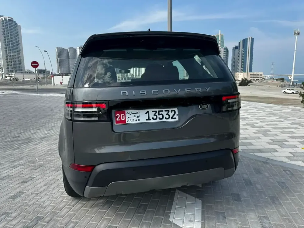 Land Rover Discovery SE 2019, GCC Specs - Image 5