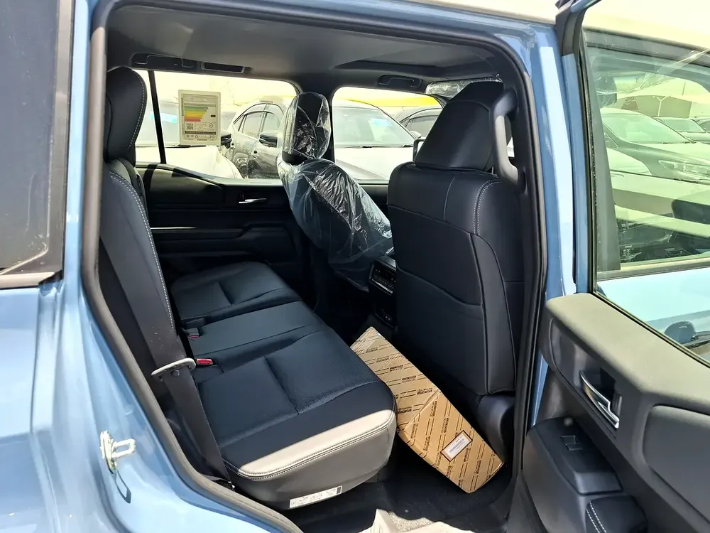 Toyota Prado Adventure 2.4L 2026 GCC Blue inside Black (Export Only) - Image 17