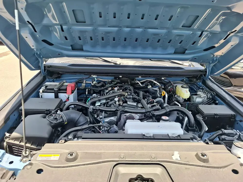 Toyota Prado Adventure 2.4L 2026 GCC Blue inside Black (Export Only) - Image 18