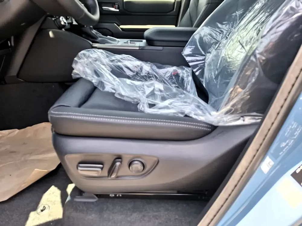 Toyota Prado Adventure 2.4L 2026 GCC Blue inside Black (Export Only) - Image 7