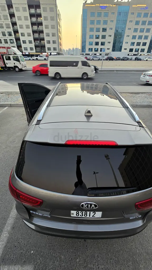 KIA Sorento SX Limited - Full-Option / Top Trim) - 2019 - Image 13
