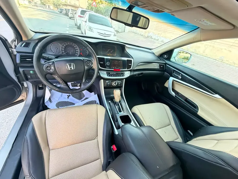 Honda Accord V6 Sport 2015 GCC Specs - Excellent Condition - Image 9