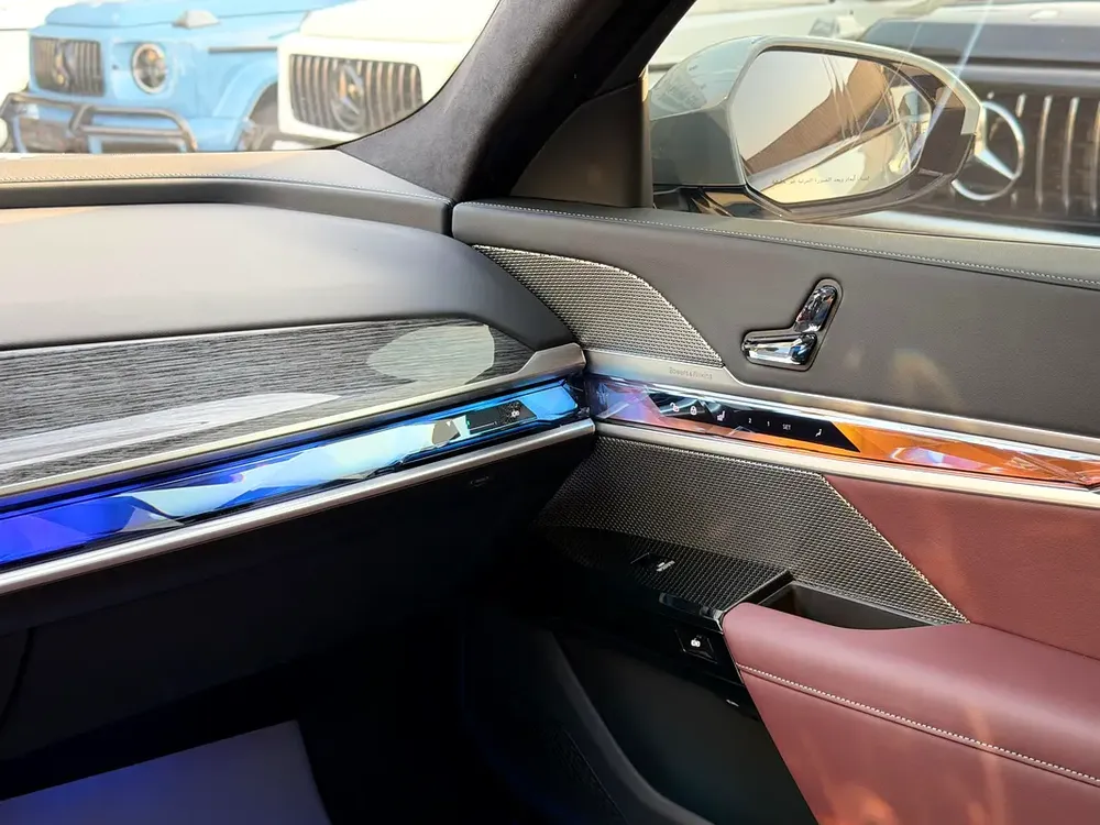 BMW 7-Series 735i 2026 GCC Specs - Image 10