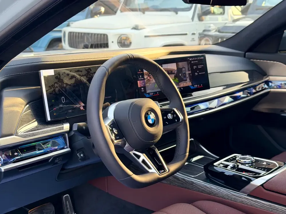 BMW 7-Series 735i 2026 GCC Specs - Image 5