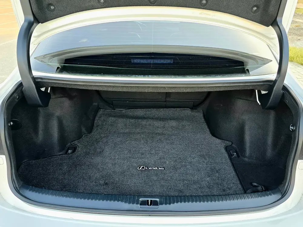 Lexus IS250 2015 Platinum / 2.5L - 6 Cylinder / American Specifications / Single Owner in UAE - Image 19