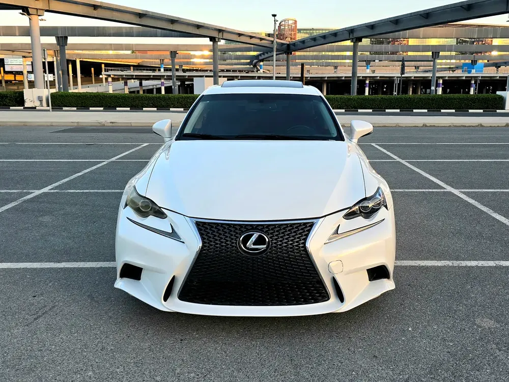 Lexus IS250 2015 Platinum / 2.5L - 6 Cylinder / American Specifications / Single Owner in UAE - Image 5