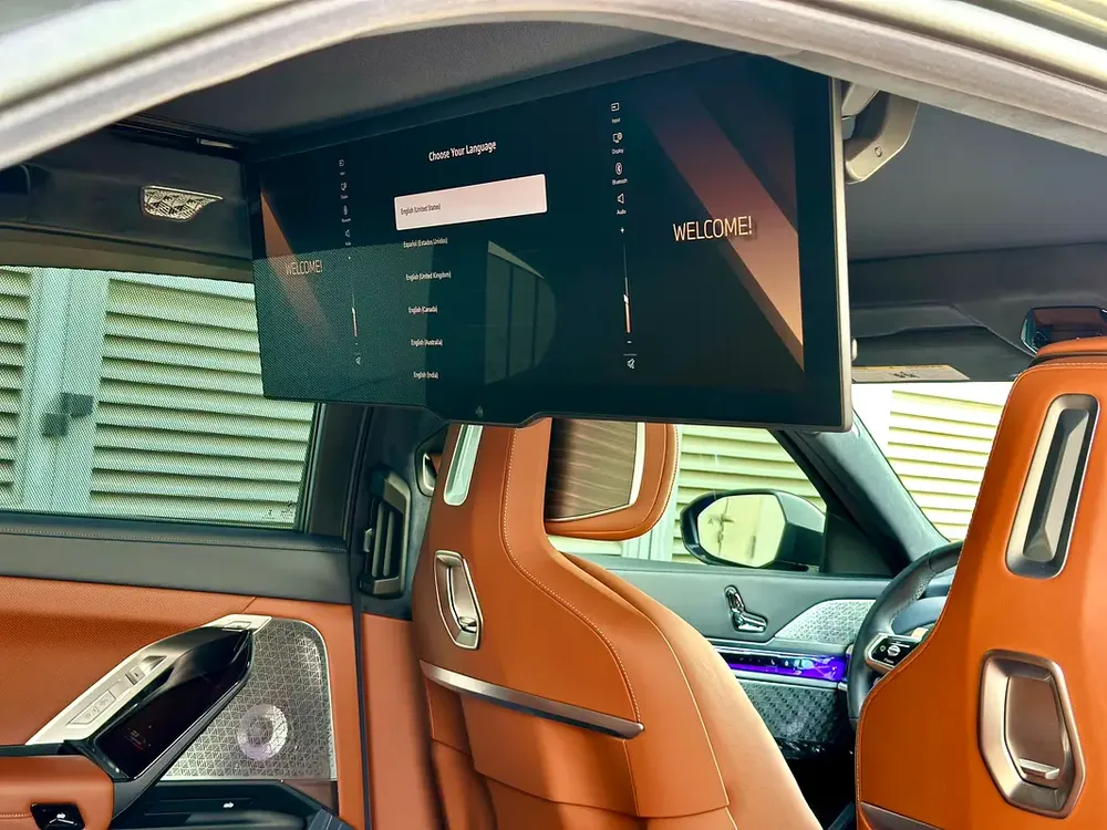 2024 BMW 760Li – CLEAN TITLE – CLEAN CARFAX - Image 6