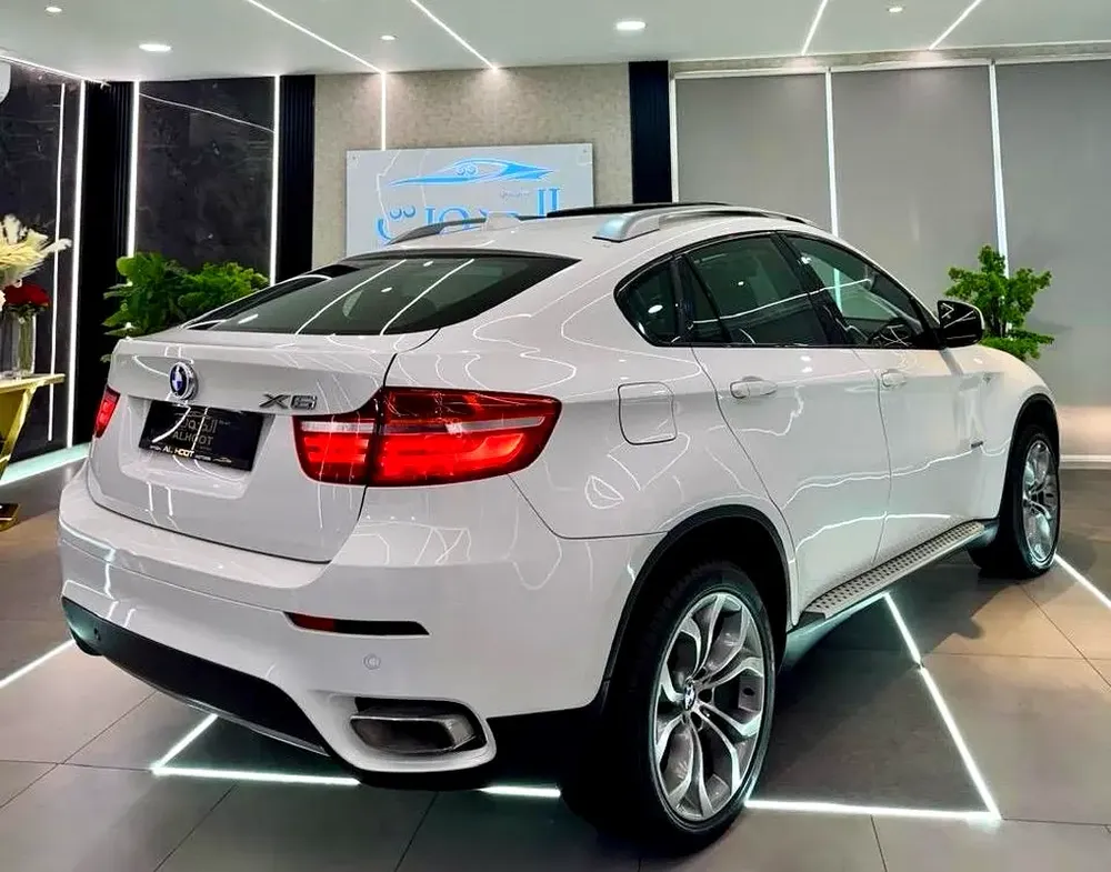 SPECIAL BMW X6 V6 || WELL MAINTAINED || RADAR || TOP RANGE || ACCIDENT FREE || GCC || LOW MILEAGE - Image 10