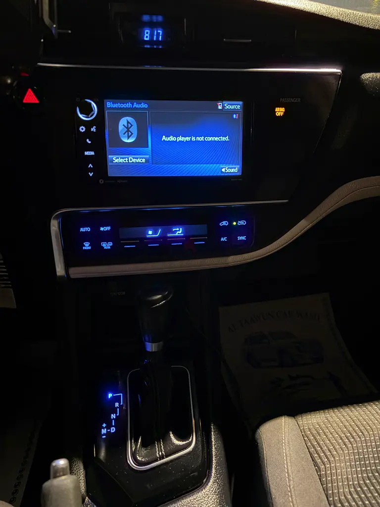 Toyota Corolla IM 2017 Hachback - Image 10