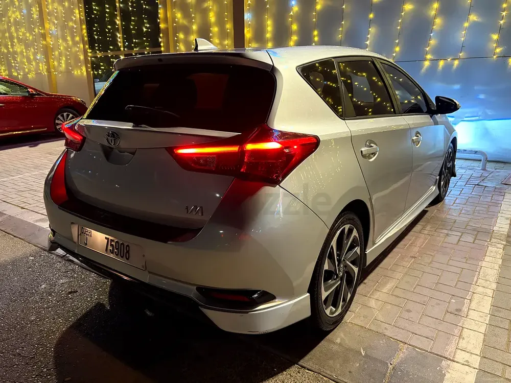 Toyota Corolla IM 2017 Hachback - Image 4