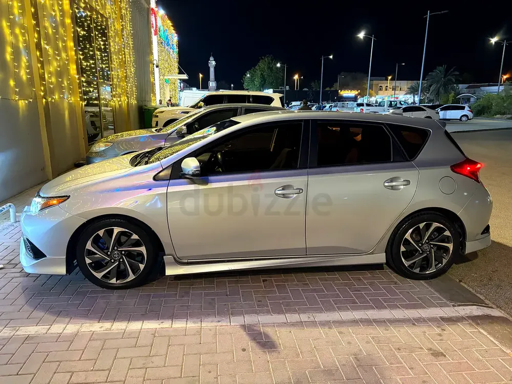 Toyota Corolla IM 2017 Hachback - Image 7
