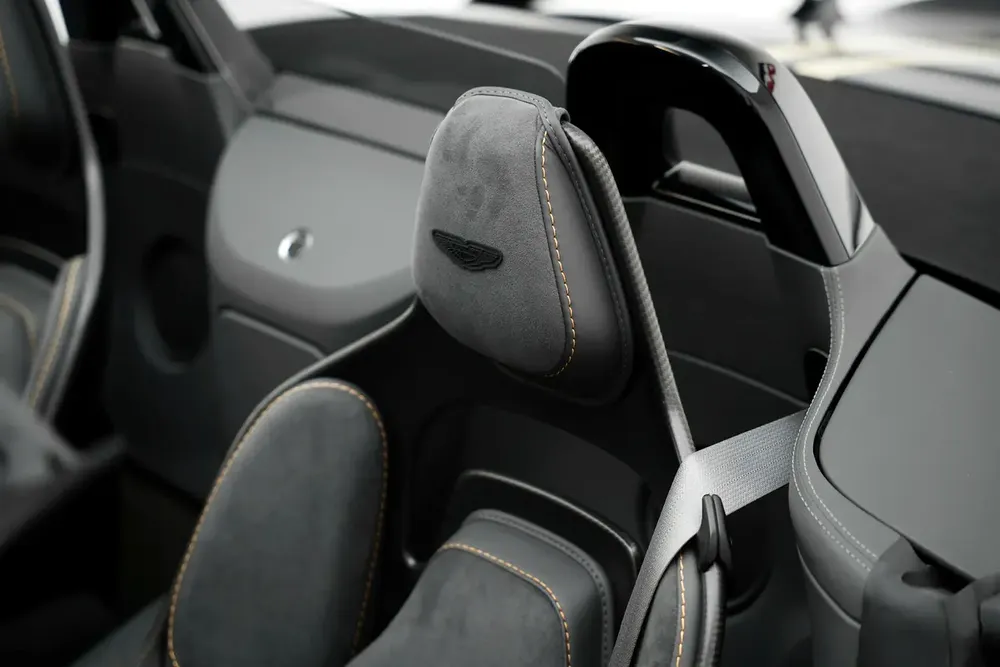 2023 ASTON MARTIN V12 VANTAGE - Image 9