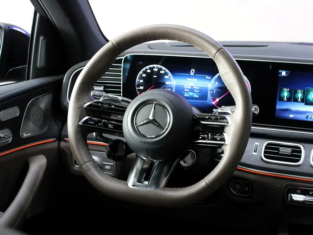 2025 Mercedes-Benz GLE 53 AMG 4Matic Plus - Like New! - Image 15
