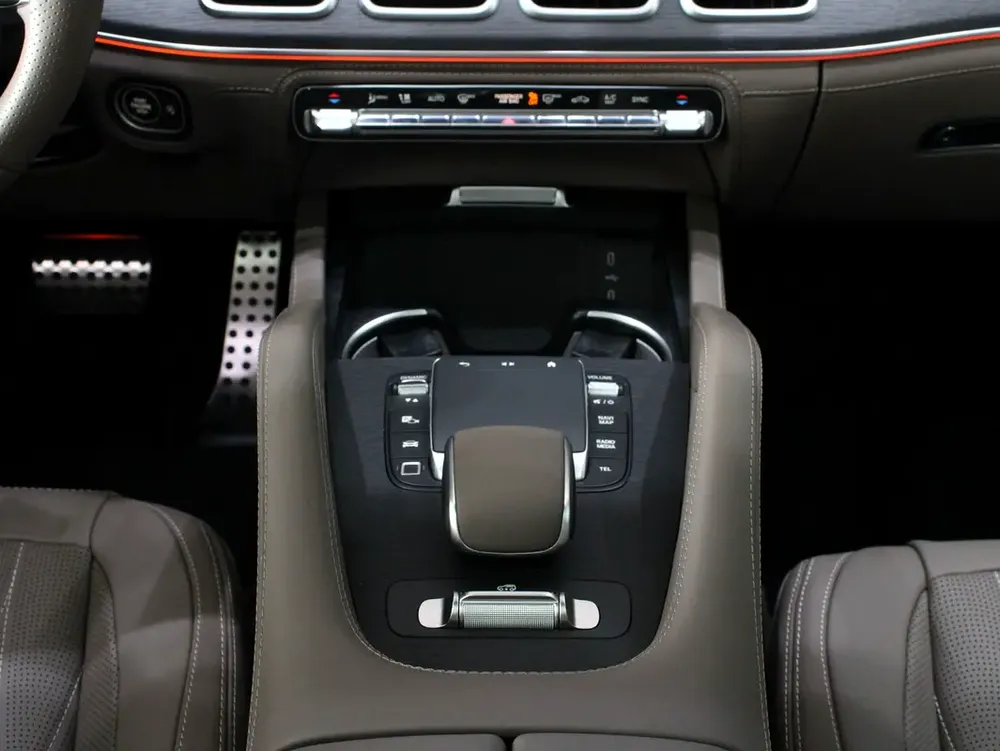 2025 Mercedes-Benz GLE 53 AMG 4Matic Plus - Like New! - Image 17
